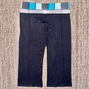 Lululemon Athletica Blue Black Cropped Capri Yoga Legging Pant Size 8